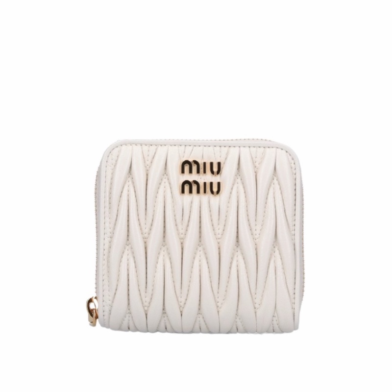 Miu Miu 女士 凸紋錢包均碼碼10.5cm*9.5cm-0
