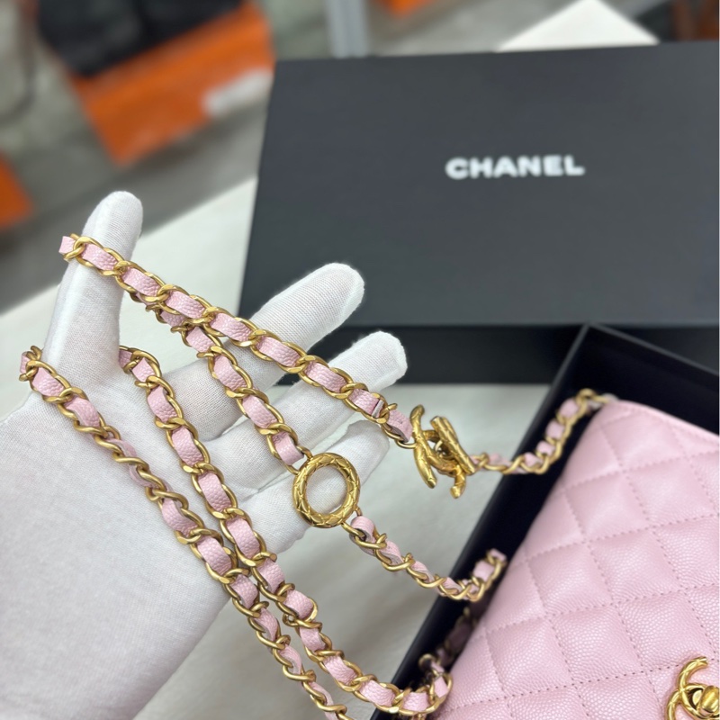 【99新】 Chanel 24S芯片 櫻花粉荔枝牛皮 旋轉扣woc 斜挎包 單肩包-1