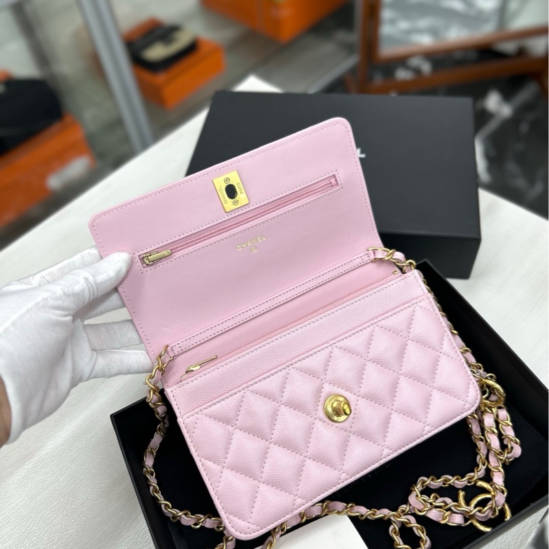 【99新】 Chanel 24S芯片 櫻花粉荔枝牛皮 旋轉扣woc 斜挎包 單肩包-4