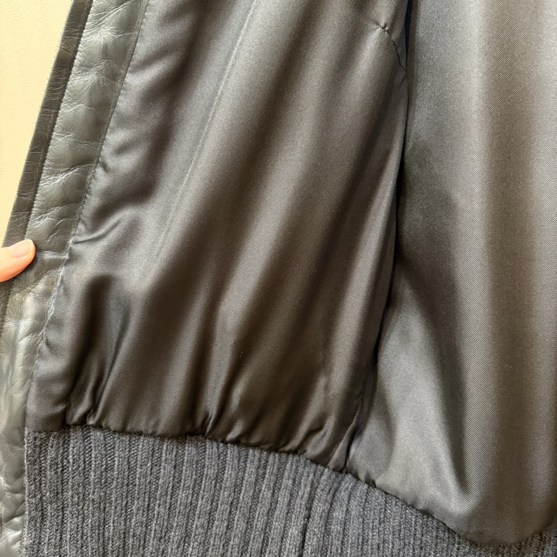 LV 鐵灰羊皮Logo下擺羊毛拉鏈夾克外套649416-19