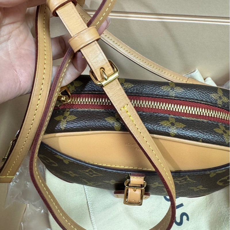 lv 絕版相機包-4