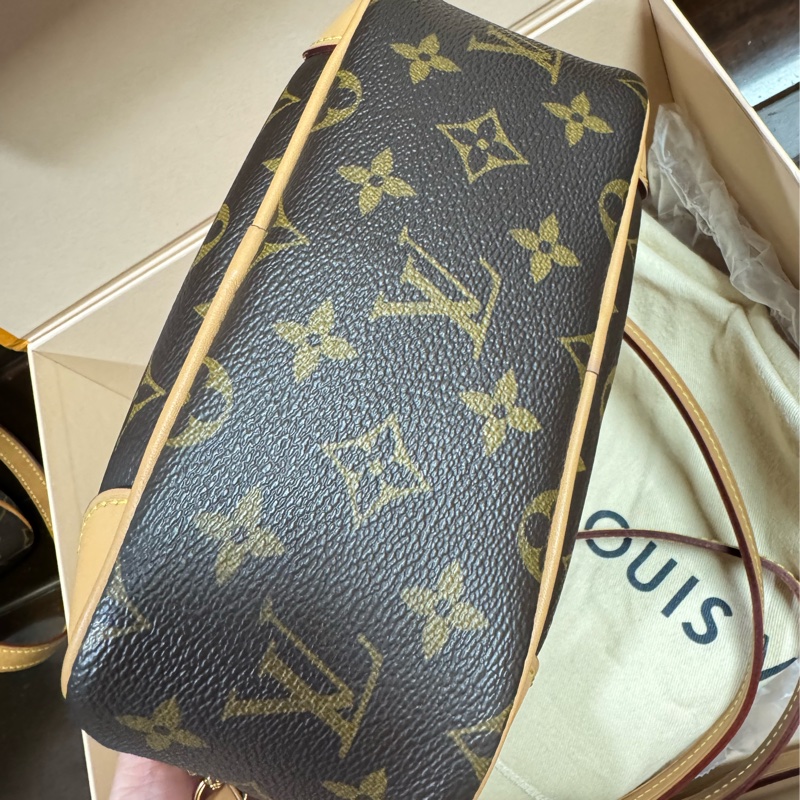 lv 絕版相機包-21