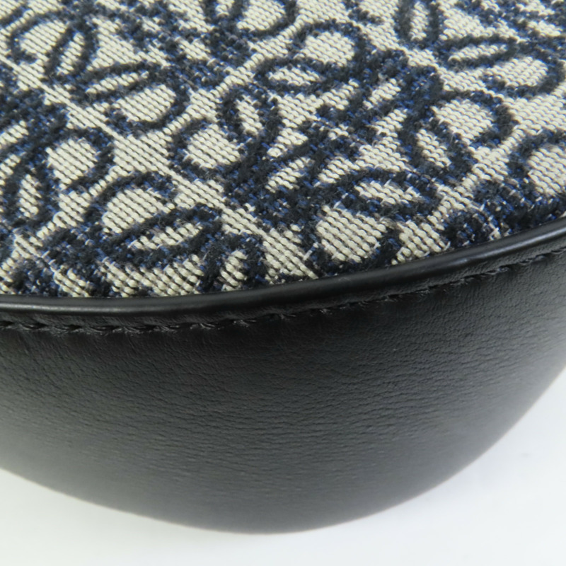 LOEWE 帆布Luna Bag金扣肩背袋-11