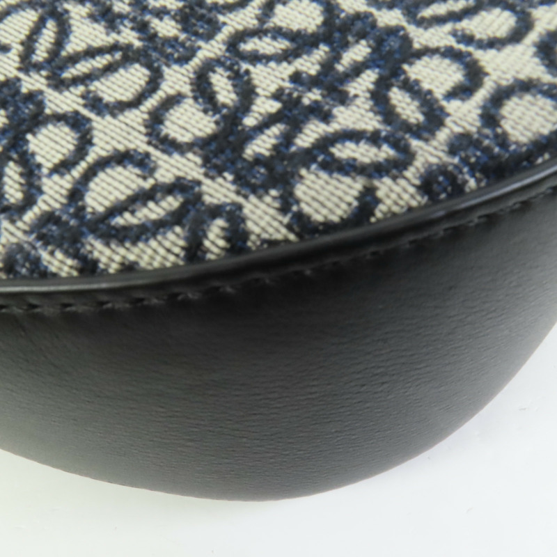 LOEWE 帆布Luna Bag金扣肩背袋-13