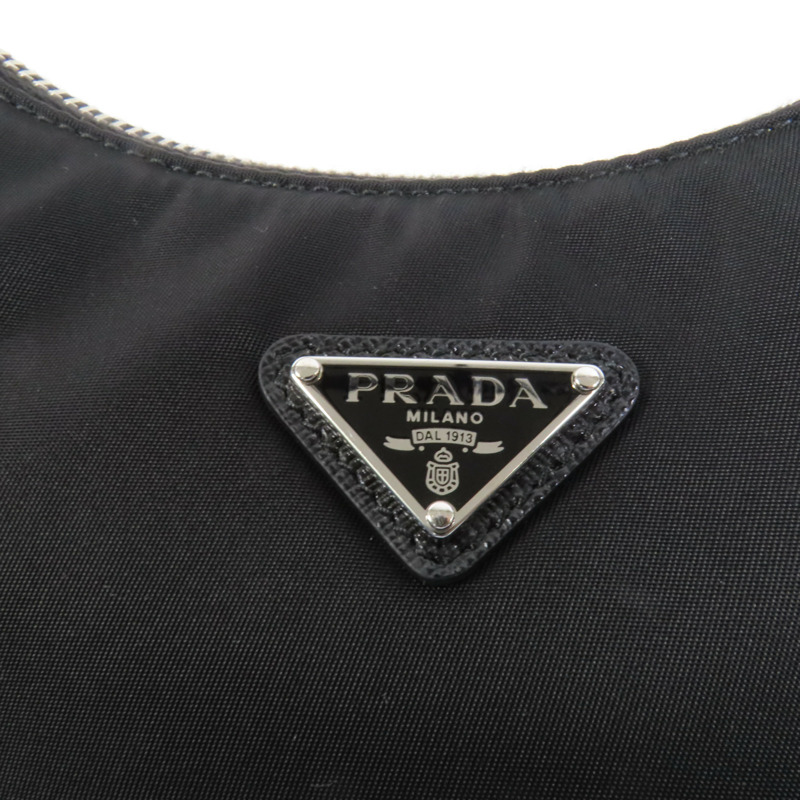 PRADA 尼龍Re-Edition 2005銀扣手挽袋-6