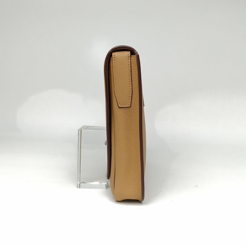 HERMES SteveLightJunior信差包4B新餅乾色Togo皮Z刻銀扣肩背包-1