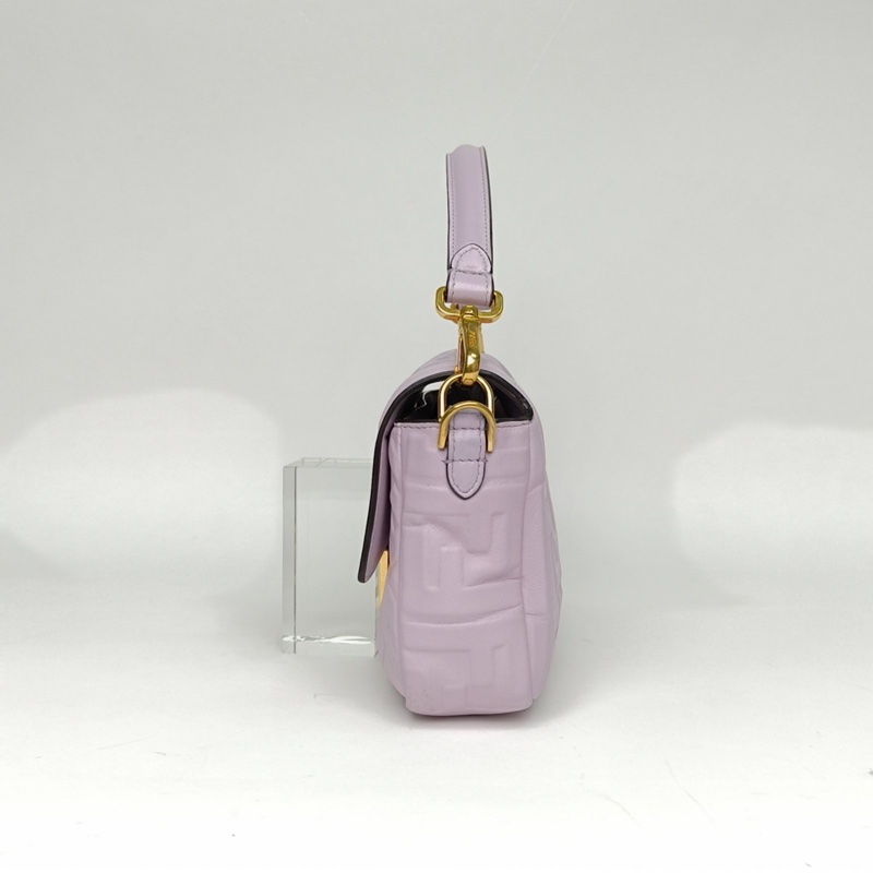 FENDI Baguette法棍包中號紫色羊皮金扣肩背包-1