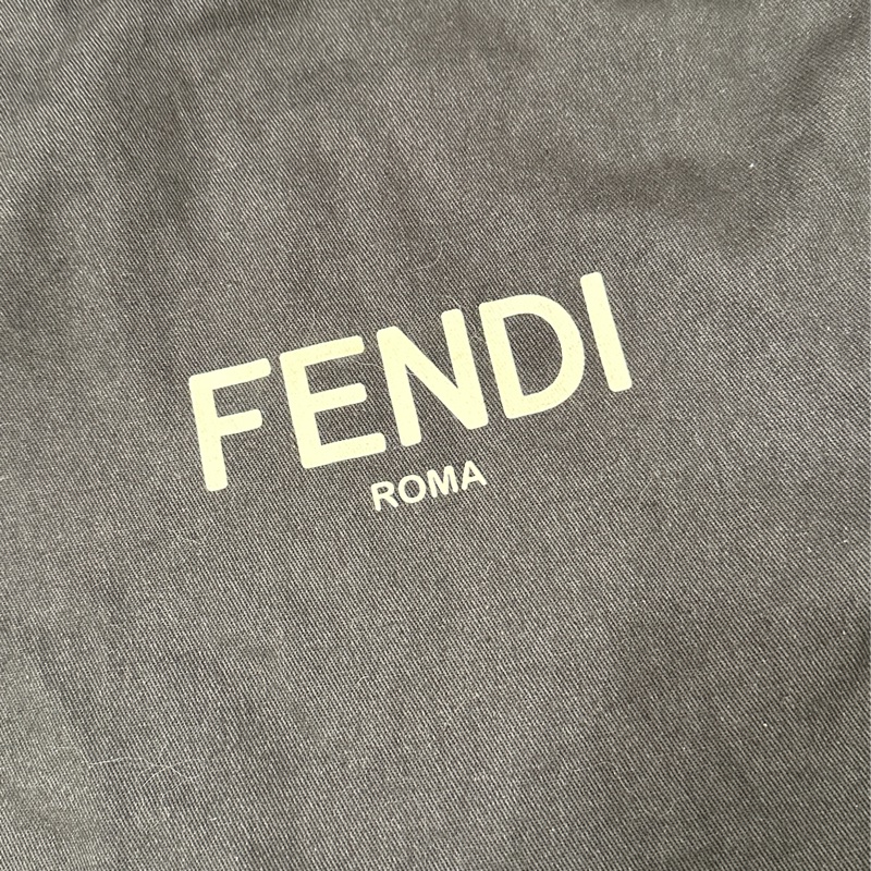 Fendi 可頌 法式隨性Hobo 包Croissant Bag M號近全新-21