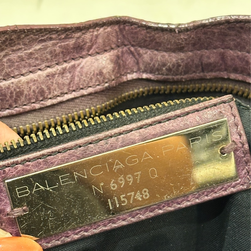 巴黎世家紫色經典機車包city 復古色卯釘-19