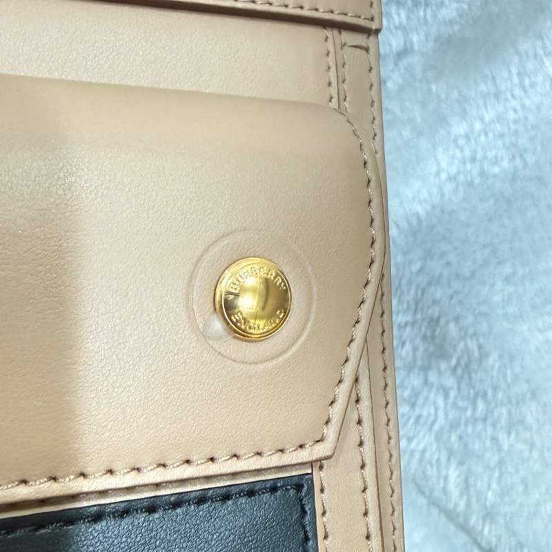 全新 BURBERRY 全皮 焦糖 奶茶 三色斜背手提兩用包 8036791 POCKET BAG-18