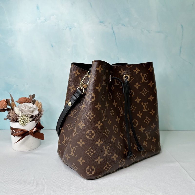 LV NeoNoe MM老花黑水桶包-3