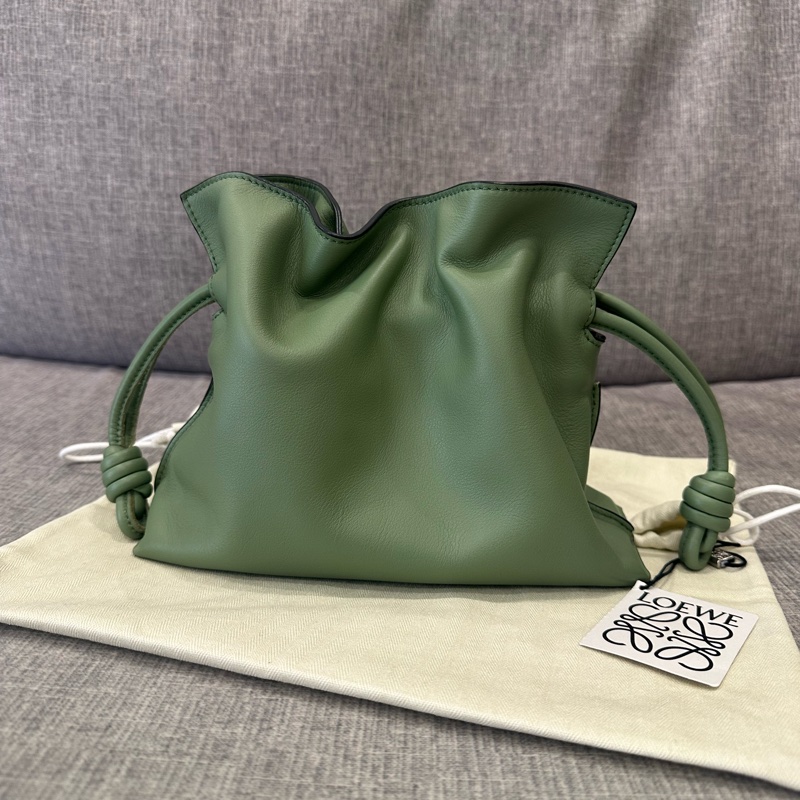 ❣️Loewe Flamenco 迷你福袋壓印logo春夏必備牛油果綠🥑🥑-1