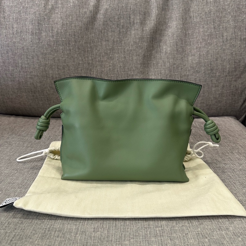 ❣️Loewe Flamenco 迷你福袋壓印logo春夏必備牛油果綠🥑🥑-3