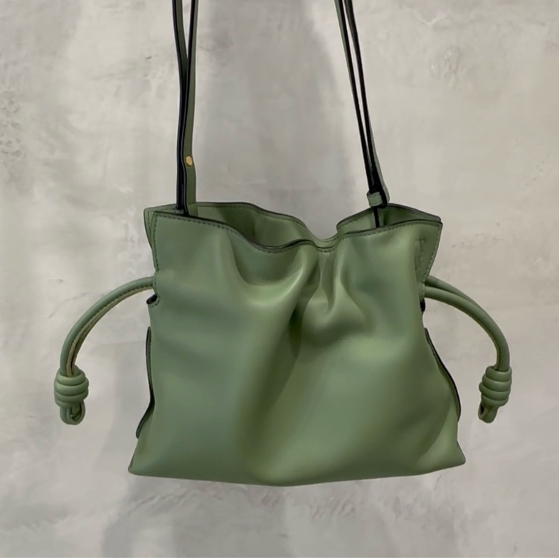 ❣️Loewe Flamenco 迷你福袋壓印logo春夏必備牛油果綠🥑🥑-4