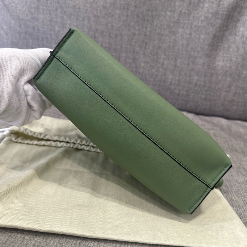 ❣️Loewe Flamenco 迷你福袋壓印logo春夏必備牛油果綠🥑🥑-5