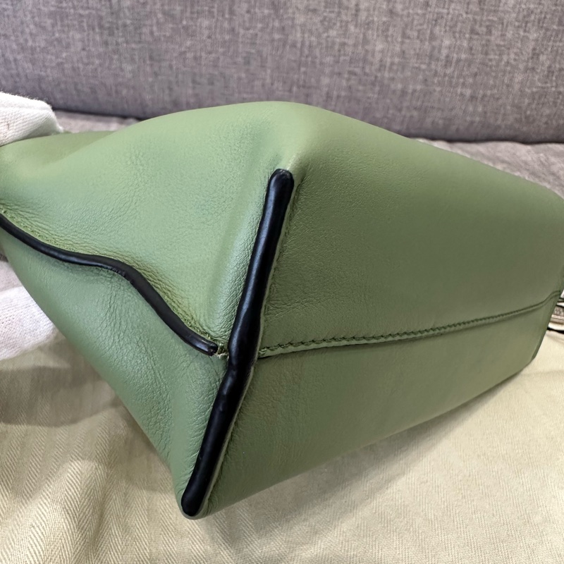 ❣️Loewe Flamenco 迷你福袋壓印logo春夏必備牛油果綠🥑🥑-6