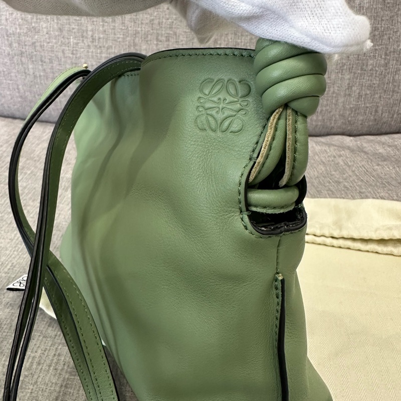 ❣️Loewe Flamenco 迷你福袋壓印logo春夏必備牛油果綠🥑🥑-18