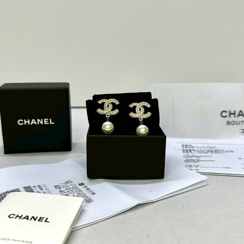 CHANEL 雙C水鑽珍珠耳環
