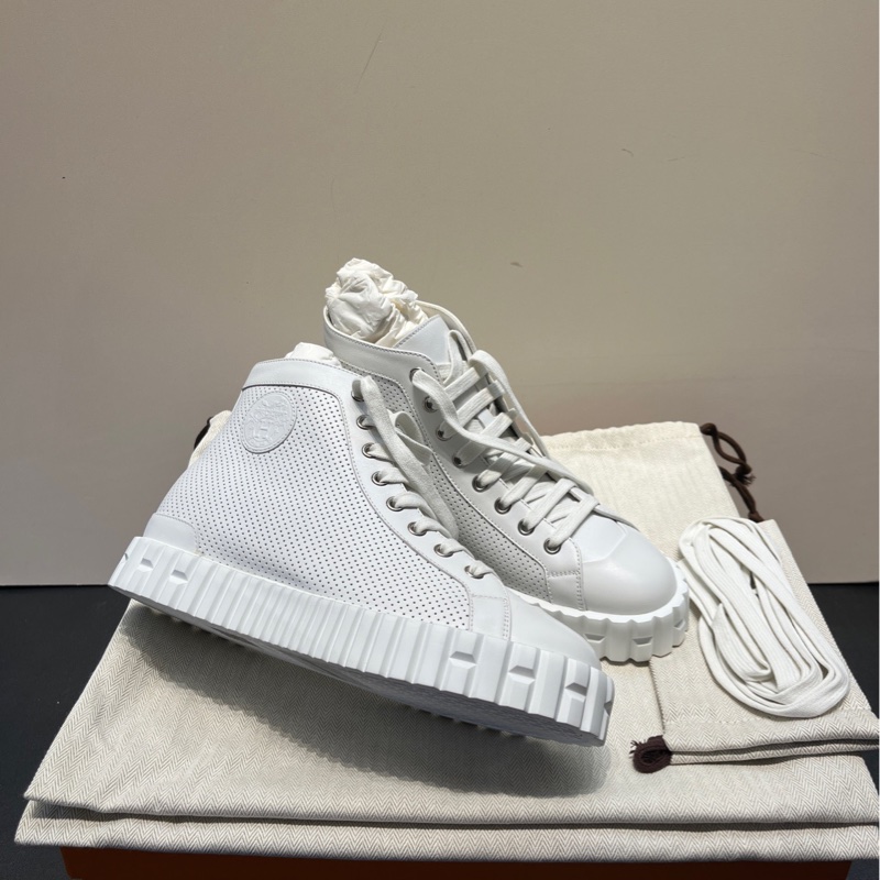 閒置新Hermes 愛馬仕  女款白色 純皮透氣板鞋 自帶增高 37碼 附件 塵袋 盒子 備用鞋帶--1