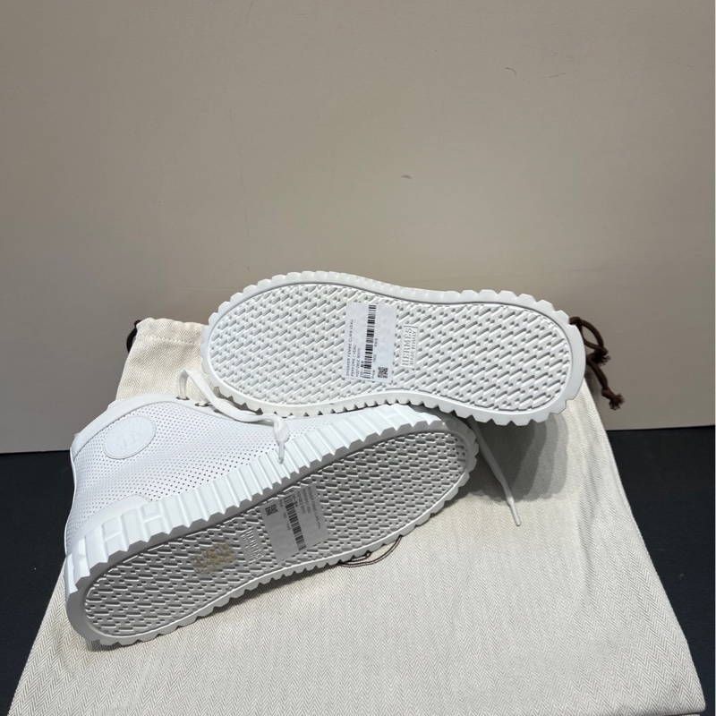 閒置新Hermes 愛馬仕  女款白色 純皮透氣板鞋 自帶增高 37碼 附件 塵袋 盒子 備用鞋帶--3