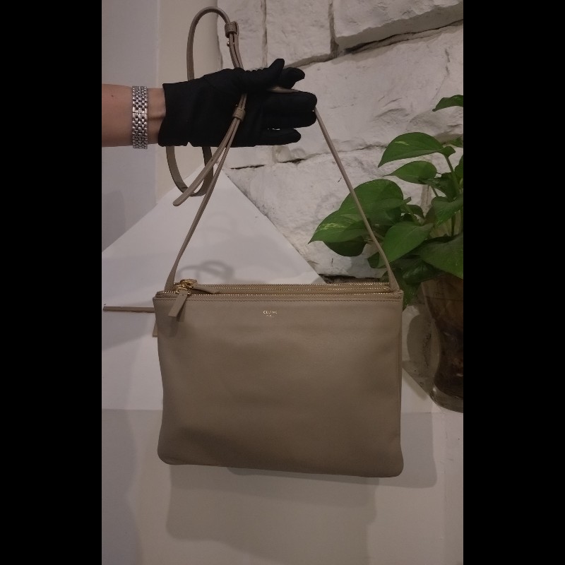 Celine 灰駝皮三層拉鍊斜背包-2
