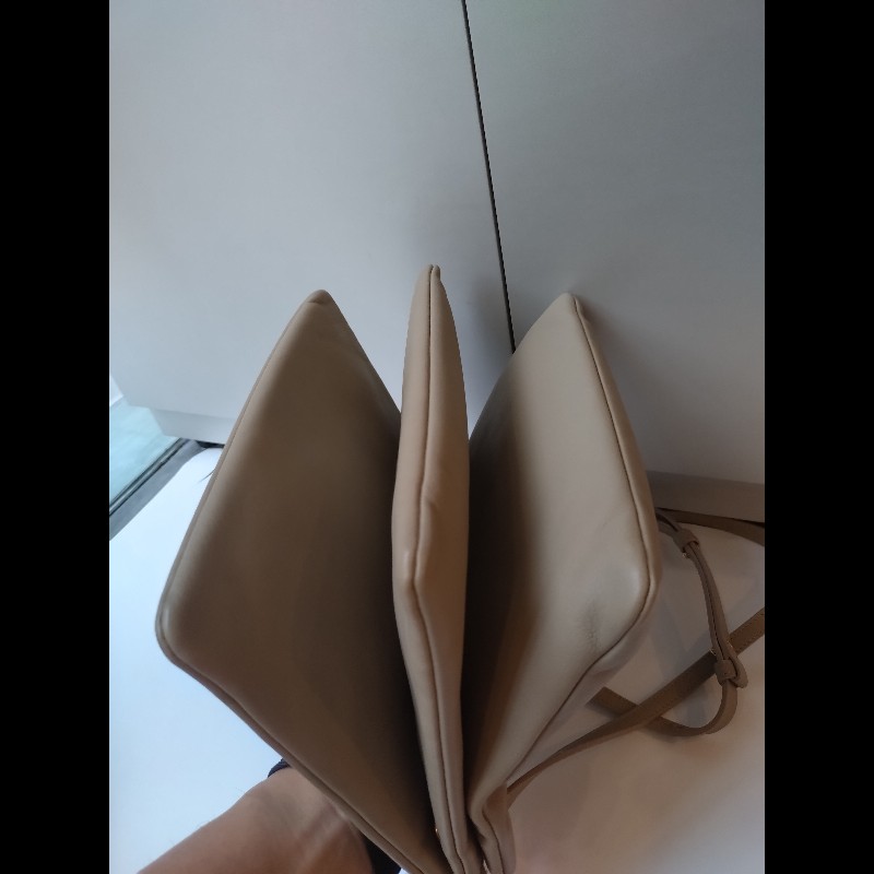 Celine 灰駝皮三層拉鍊斜背包-10