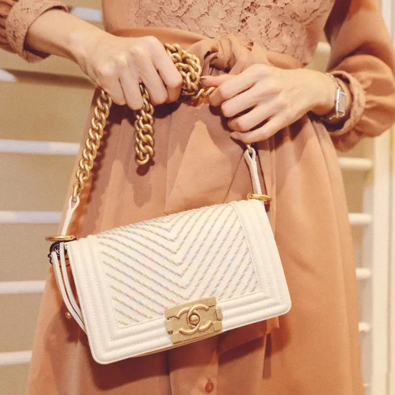 chanel 限量彩線斜紋 白金 小號 leboy白雪公主配馬卡龍彩線20*12 98新保卡塵袋-0