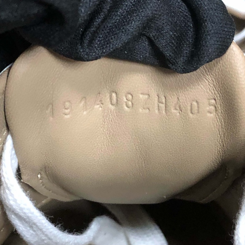 98新愛馬仕hermes小白鞋板鞋40碼 無附件-6