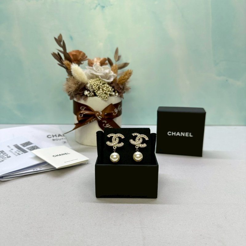 CHANEL 水鑽珍珠耳環-0