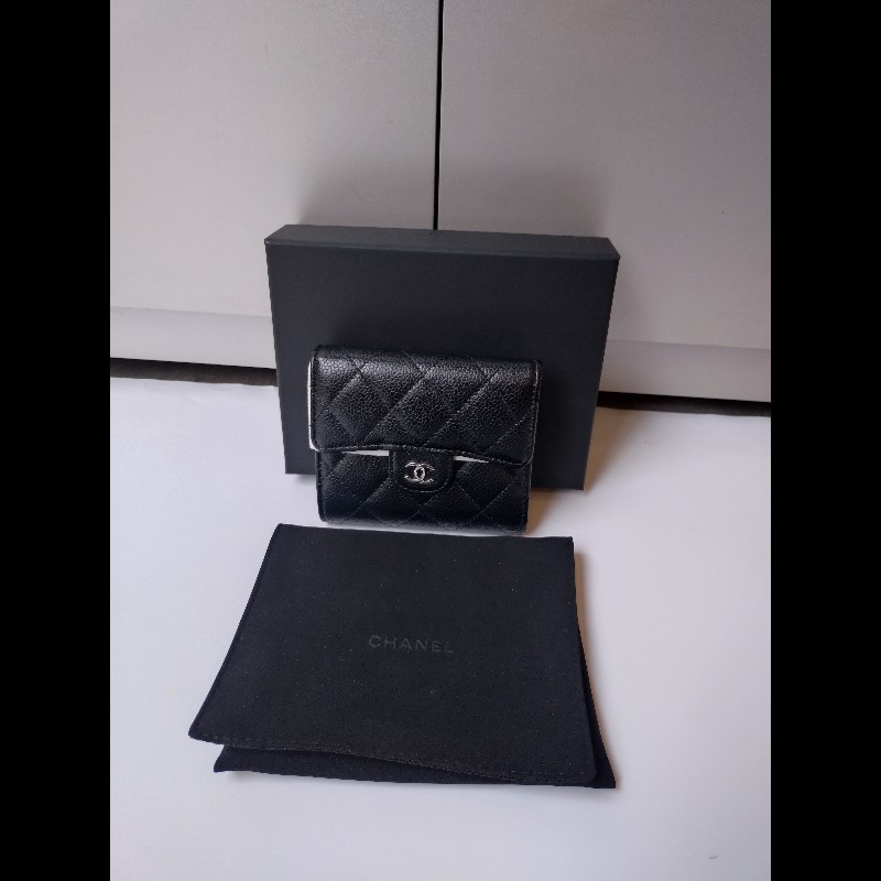 Chanel 金雙C黑荔枝皮三折短方夾-2