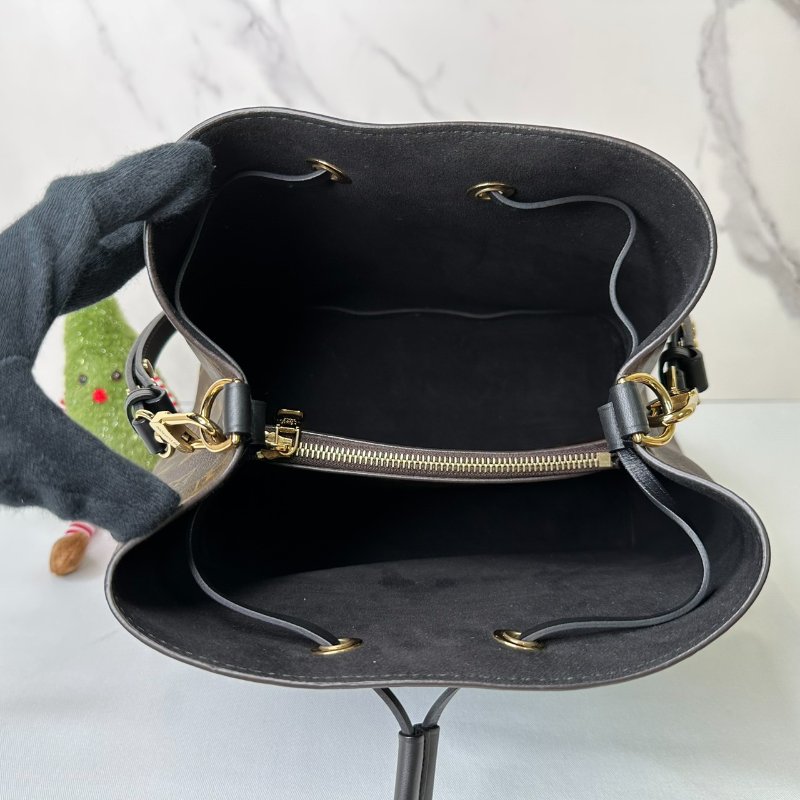 LV NeoNoe黑色水桶包-6