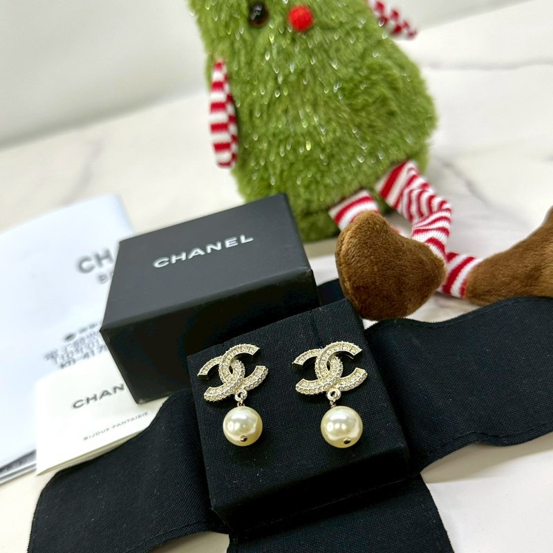 CHANEL 雙C珍珠水鑽耳環-1
