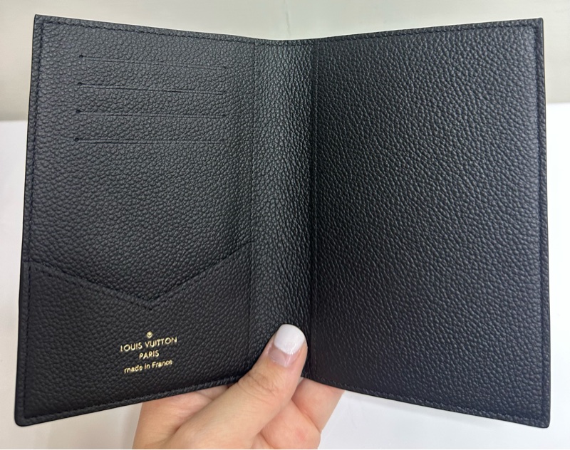 Louis Vuitton正品二手護照封套-3