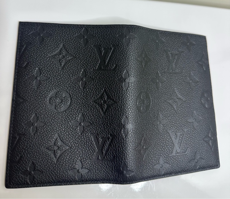 Louis Vuitton正品二手護照封套-4