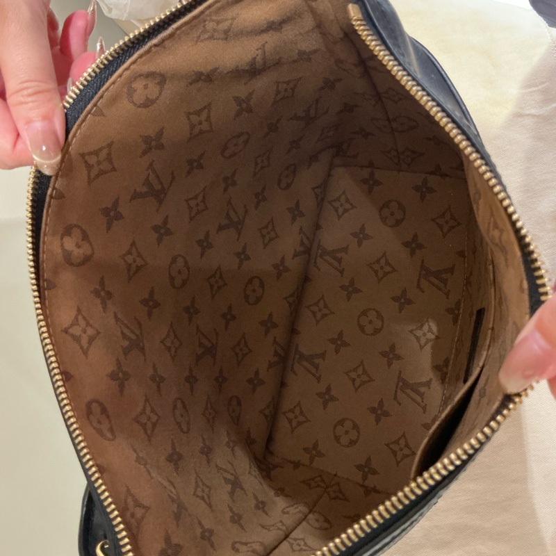 LV CRUISER BAG-6