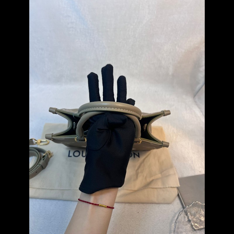 Louis Vuitton On The Go PM-6