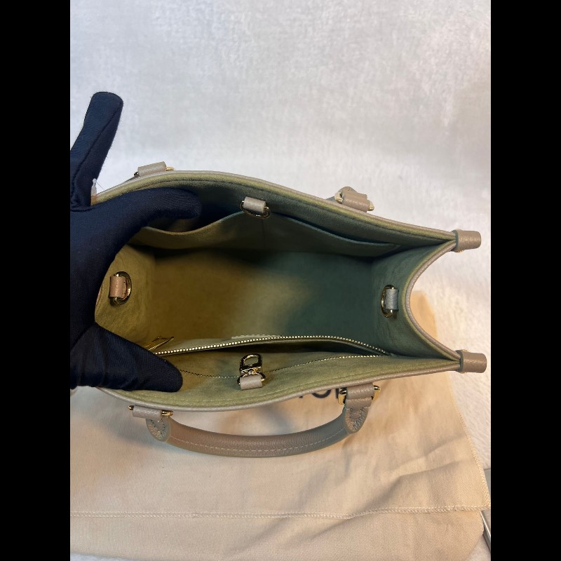 Louis Vuitton On The Go PM-8