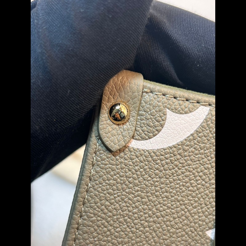 Louis Vuitton On The Go PM-13