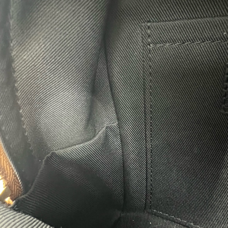 826 LV 新款雙色書包 #迷你超可愛-17