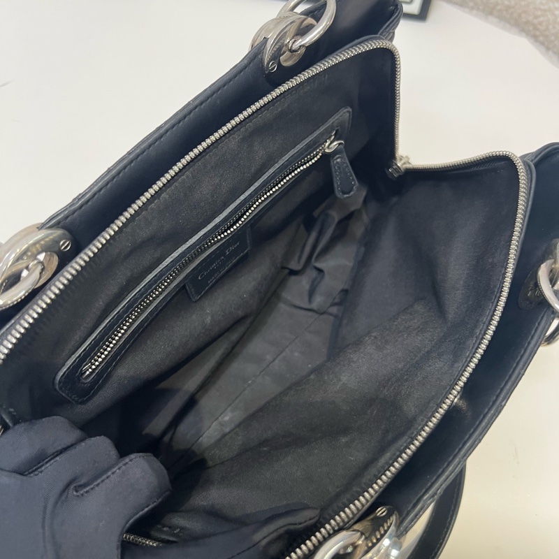 Dior Lady戴妃 黑銀牛皮托特包 尺寸約 30*20*8cm-8