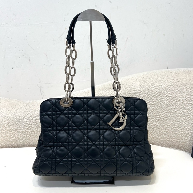 Dior Lady戴妃 黑銀牛皮托特包 尺寸約 30*20*8cm-16