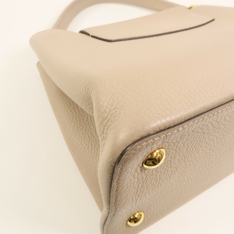 LOUIS VUITTON Taurillon Capucines GM金扣肩背袋-12