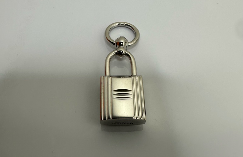 全新正品Hermes絲巾鎖頭扣-1