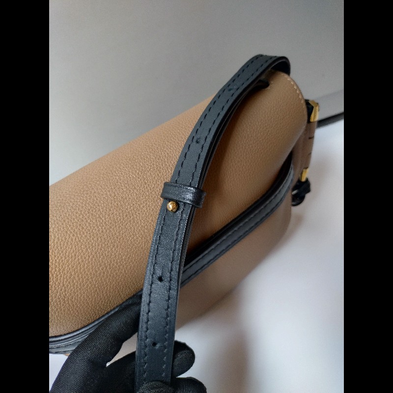 LOEWE 黑皮邊駝皮禮物包 GATE 24-12