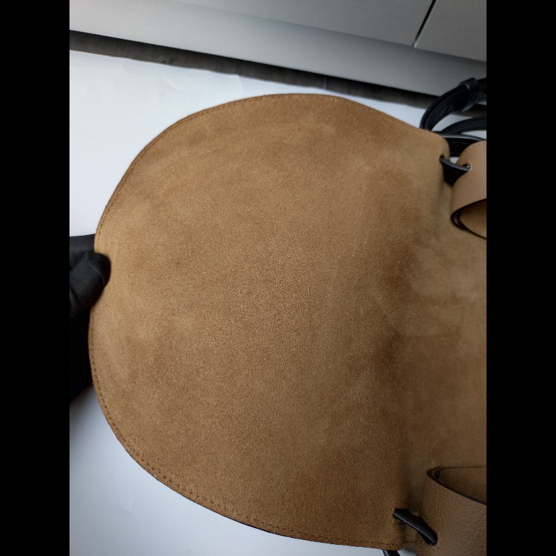 LOEWE 黑皮邊駝皮禮物包 GATE 24-28