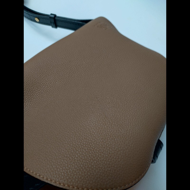 LOEWE 黑皮邊駝皮禮物包 GATE 24-31