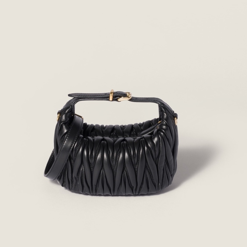 Miu Miu 女士 馬特拉塞凸紋納帕皮手拿包均碼碼15cm*8cm*8.5cm-2