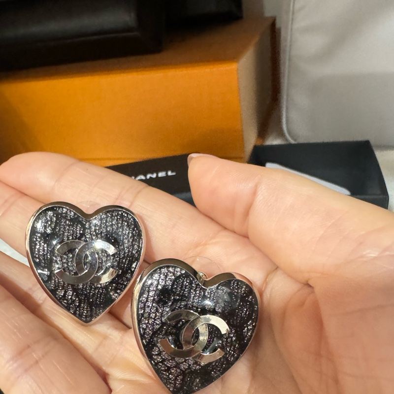 Chanel 大愛心耳環-9