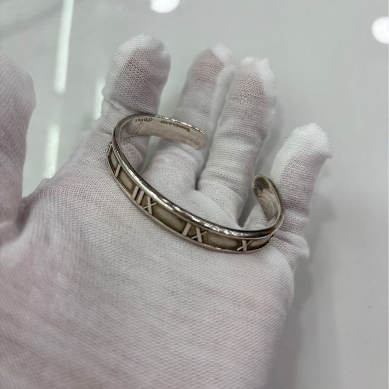 TIFFANY 蒂芙尼 中古款Atals羅馬數位開口手鐲,女款小號手鐲。重約22g 簡約大氣,適合日常配戴。-4
