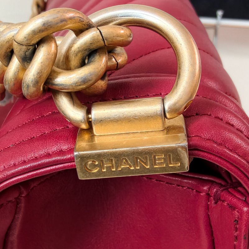 香奈兒/Chanel leboy 口蓋包 紅色中號小牛皮與金色金屬 29開 尺寸:15.0 × 25 × 9.0 年份2019年 98新-20